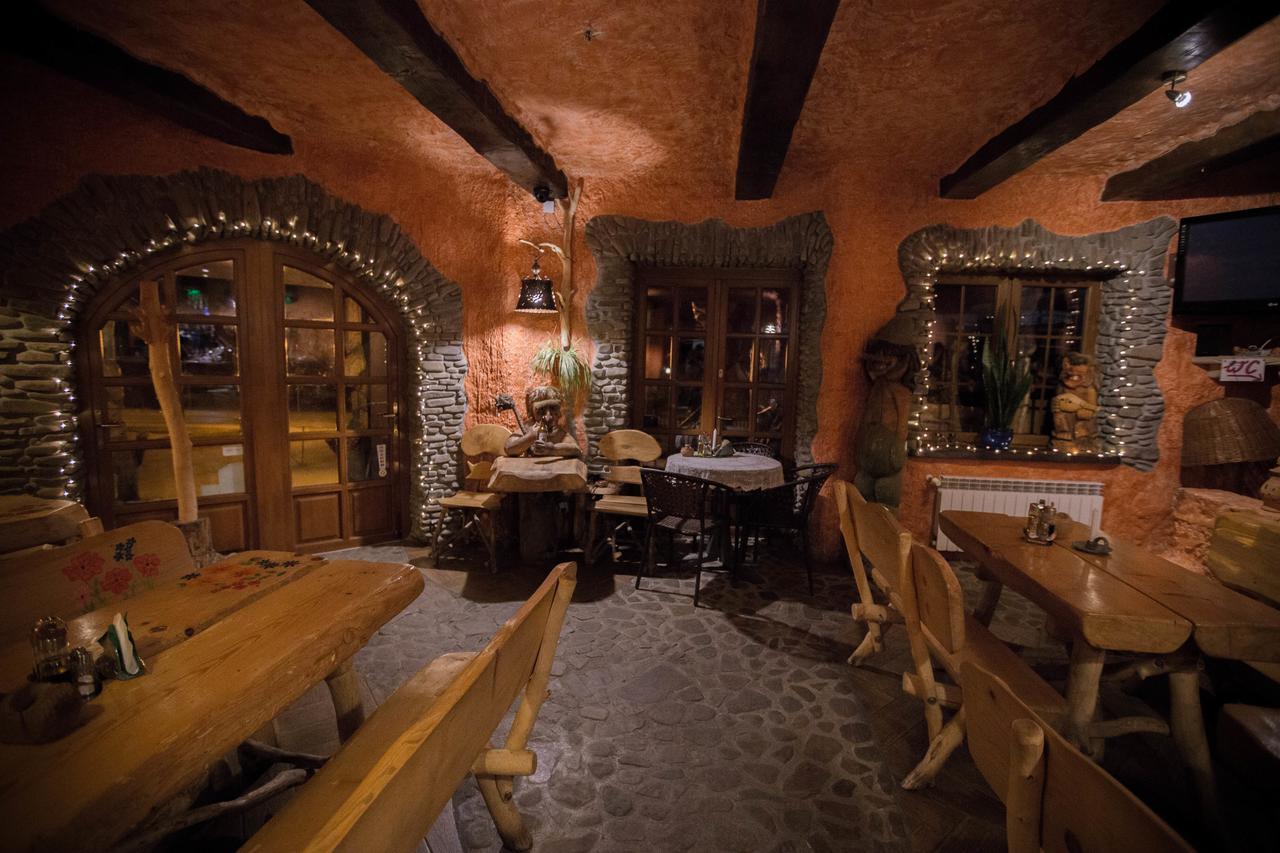 Troll Bed & Breakfast ชิสนา ภายนอก รูปภาพ